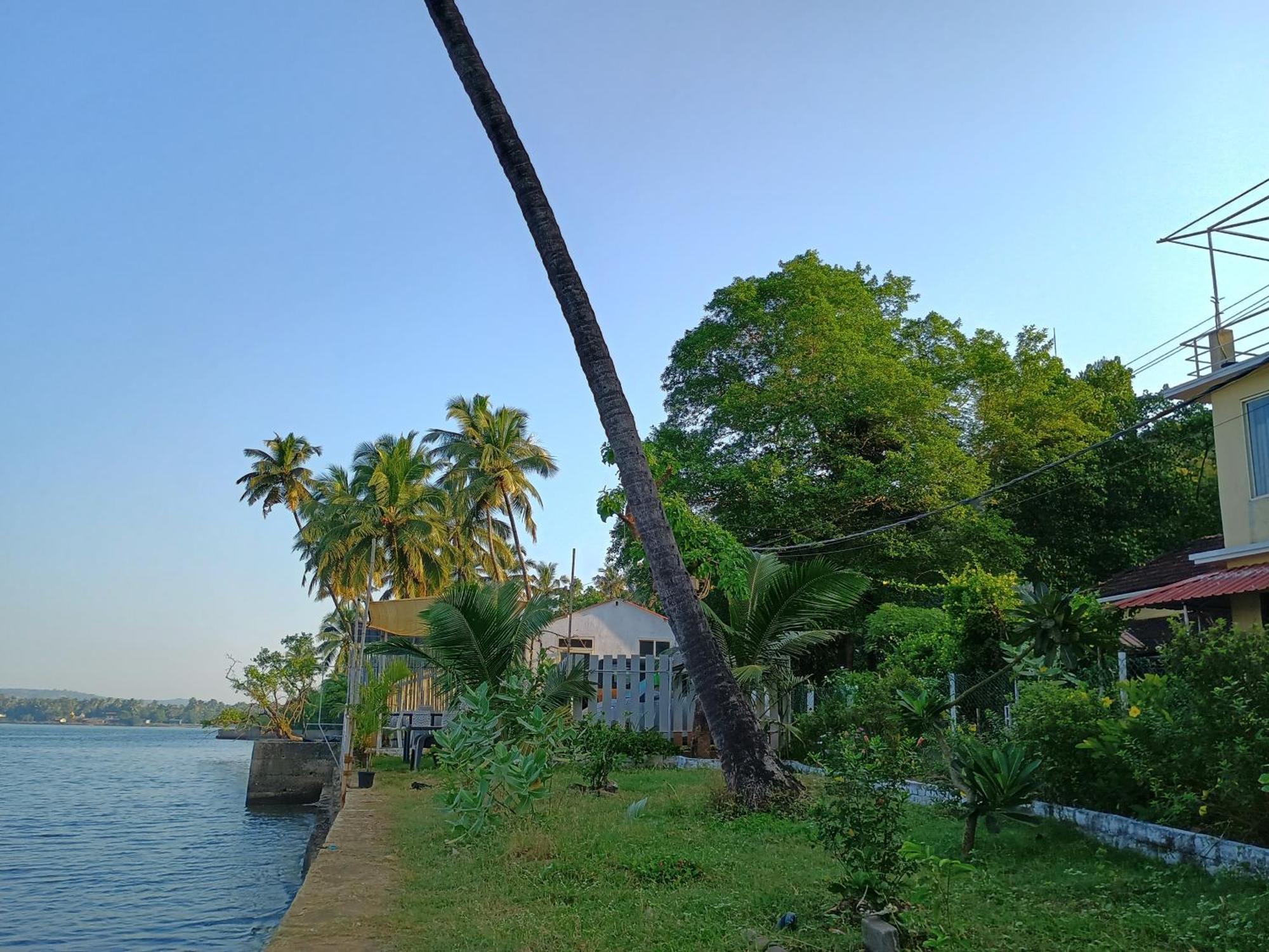 Gs Home On The Bay - Super Sea View Glass Studio Apartment Vagator Exterior foto